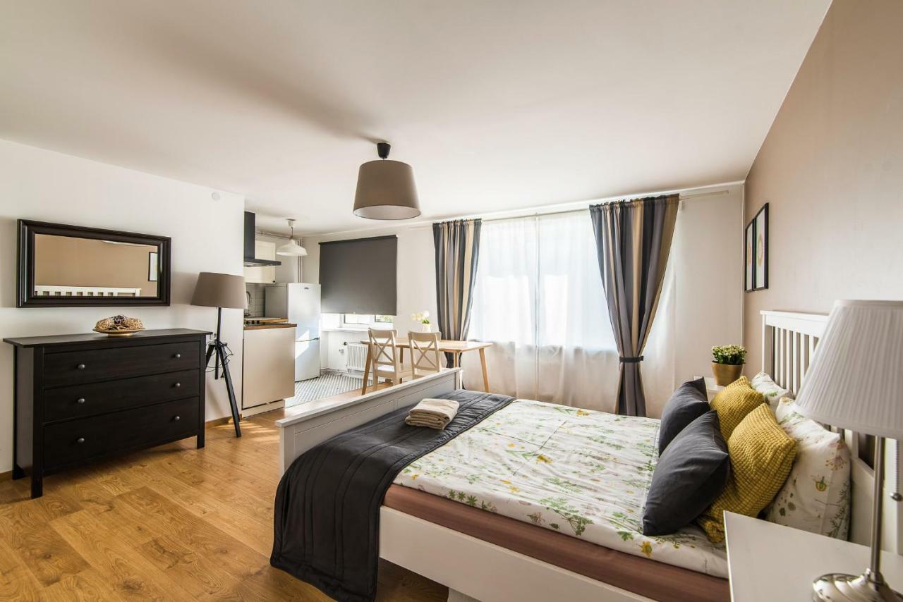 Sunshine Apartment Liepaja Exterior photo
